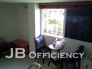 "Home Office and Warehouse at Phutthamonthon Sai 1"