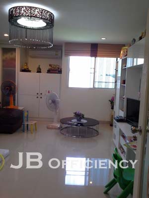 "Home Office and Warehouse at Phutthamonthon Sai 1"