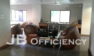 "Home Office Sukhumvit near BTS Prompong Station"