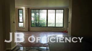 "Home Office Soi Thong Lor"