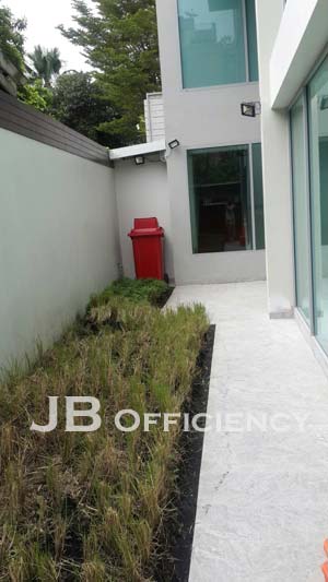 "Home Office Soi Thong Lor"