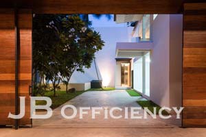 "Modern Home Office Soi Thong Lor"