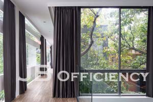 "Modern Home Office Soi Thong Lor"