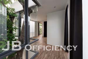 "Modern Home Office Soi Thong Lor"