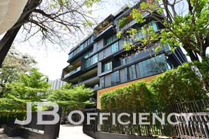 "Office Space for rent at Phaholyothin 20"