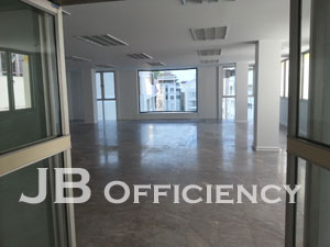 "Prathong Karat Building"